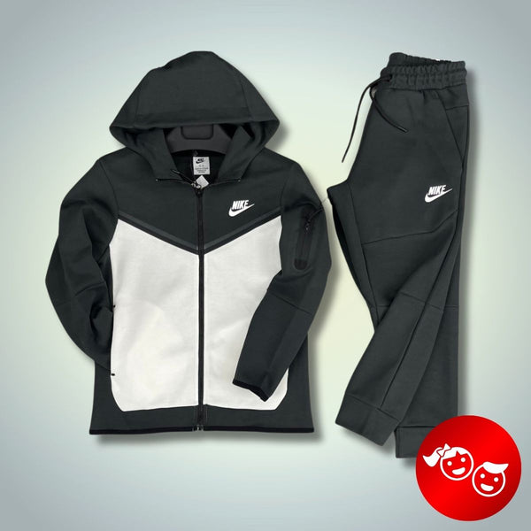 Dětská tepláková souprava Nike Tech Fleece, grafitová a bílá. Prémiová kvalita