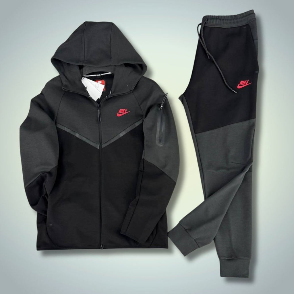 Nike Tech Fleece pánská tepláková souprava, grafitová - černá, červené logo. Model 2024. Prémiová kvalita