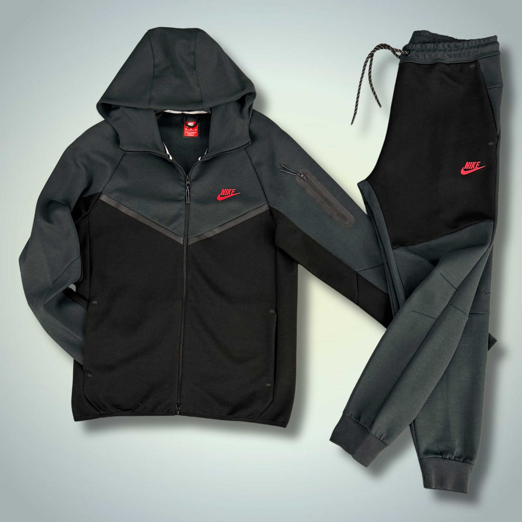 Nike Tech Fleece pánská tepláková souprava, grafitová - černá, červené logo. Model 2024. Prémiová kvalita