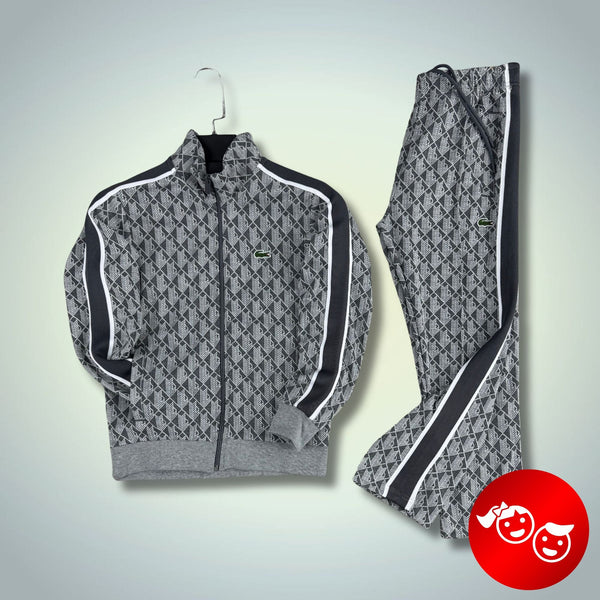 Dětská tepláková souprava Lacoste, Jacquard Monogram, grafitová, Model 2025. Prémiová kvalita
