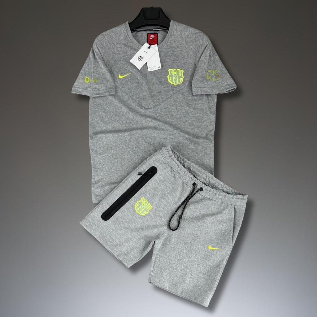 Pánská souprava Nike Barcelona Tech Fleece s kraťasy, klasická šedá. Prémiová kvalita