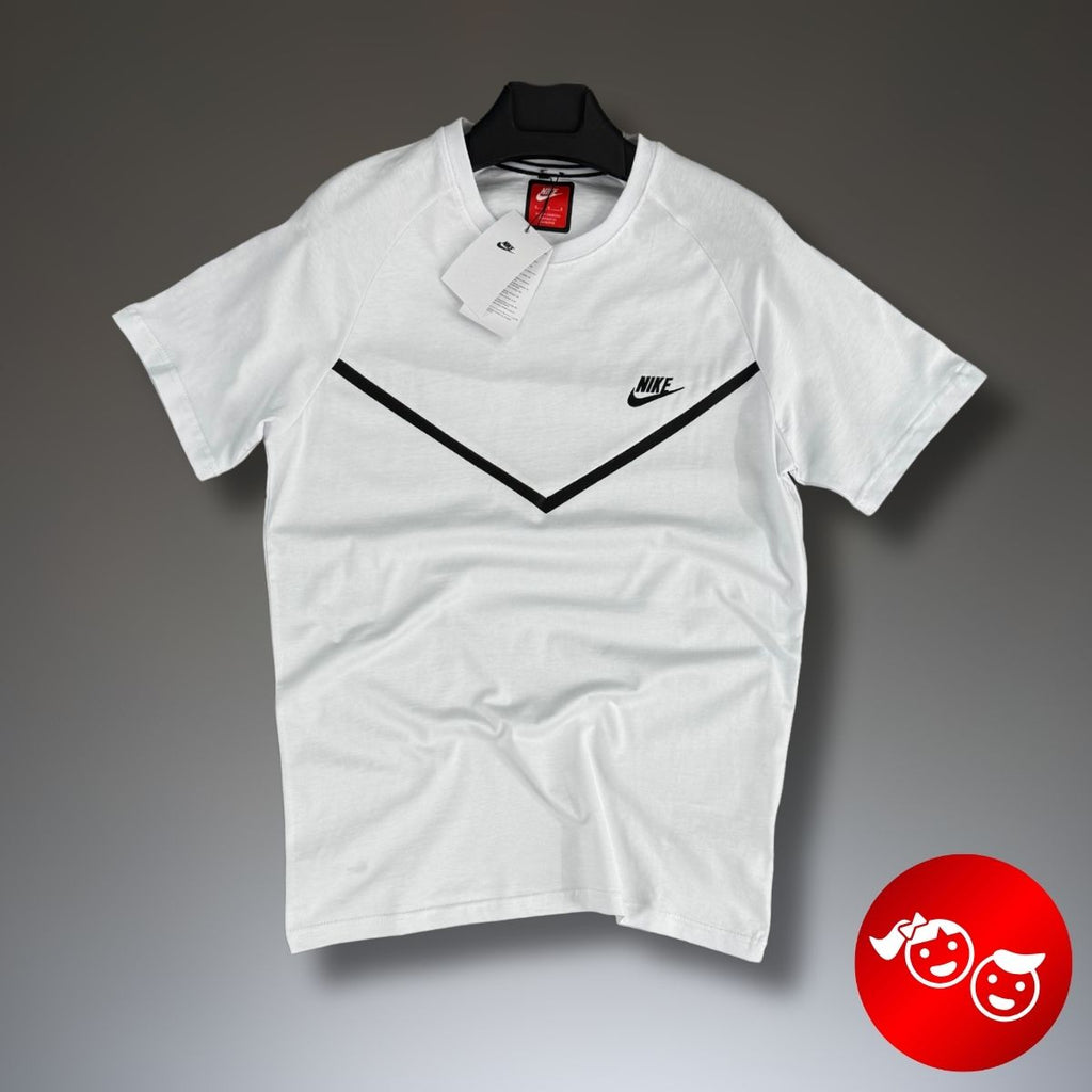 Dětské tričko Nike Tech Fleece, smetanové. Model 2024. Prémiová kvalita