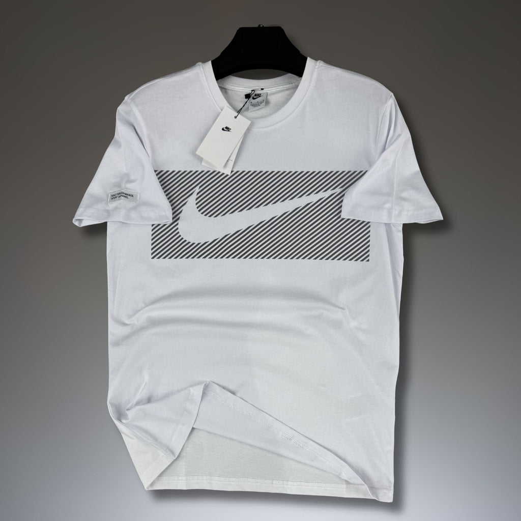Pánské bílé tričko Nike Performance. Prémiová kvalita