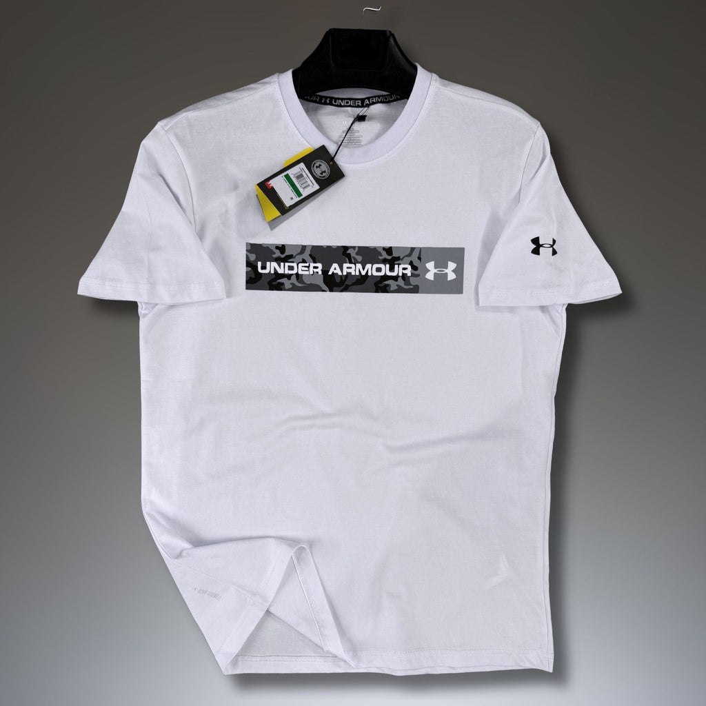 Pánské bílé tričko Under Armour, kamuflážové logo. Premium kvalita