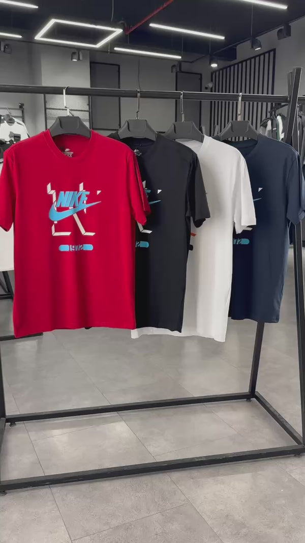 Pánské tričko Nike, modré logo, černé. Prémiová kvalita