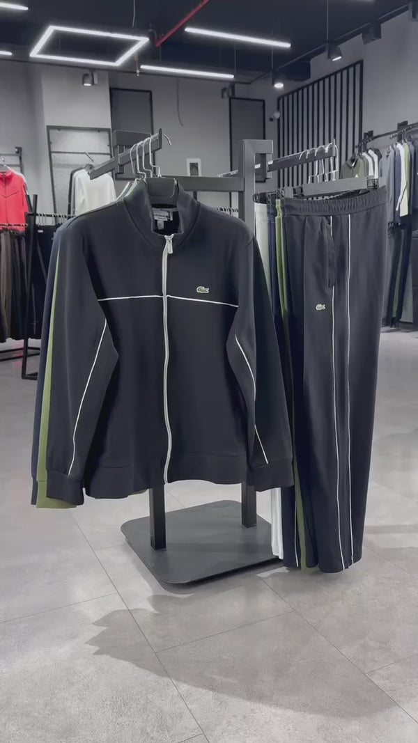 Lacoste Pánská Tepláková souprava. Černá. Rovný střih