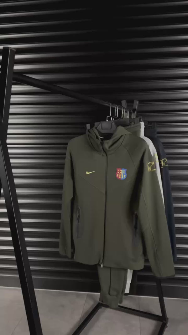 Nike Barcelona Tech Fleece pánská tepláková souprava, grafitová. Prémiová kvalita